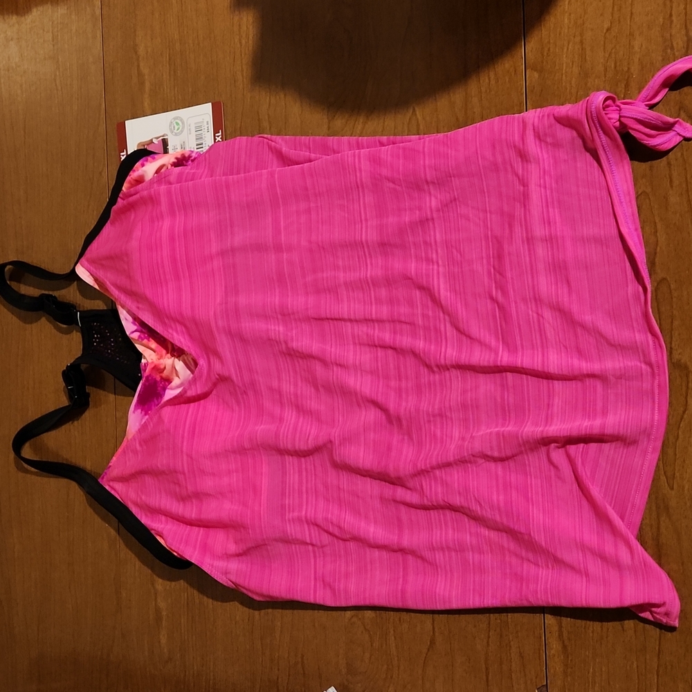NWT** Zeroxposur Tank